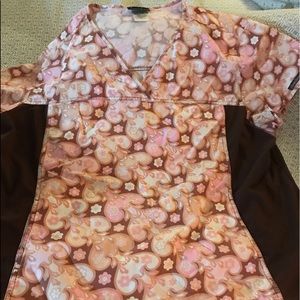 Scrub top🔴 sold 🔴